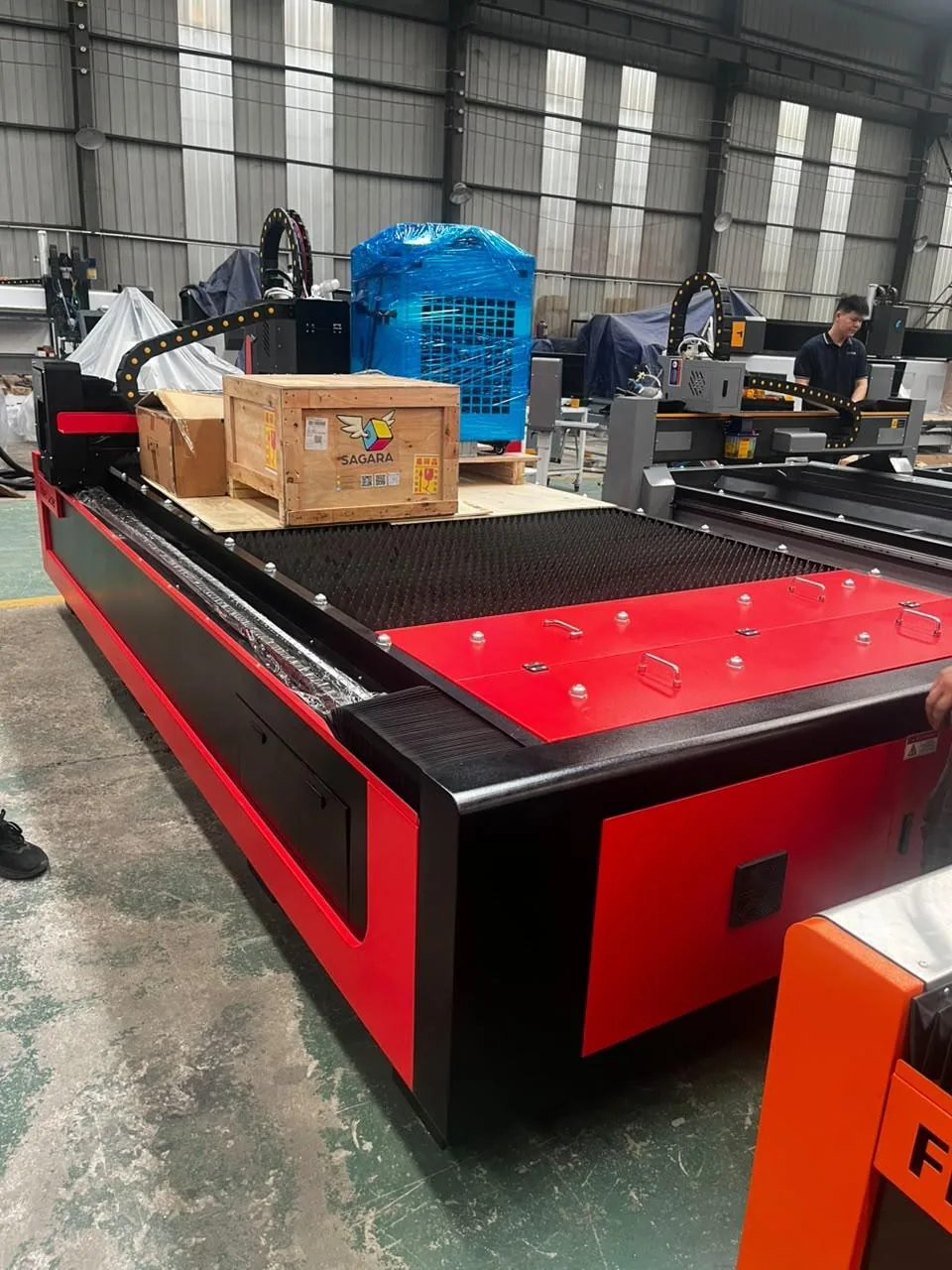 Máquina de corte láser fabricada con la marca propia SAGARA